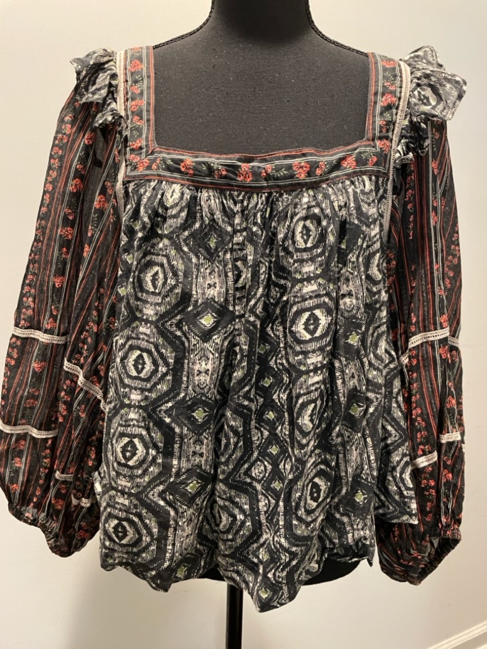 Free People Mostly Meadow Top Size L Geometric Floral Print Boho Peasant Hippie